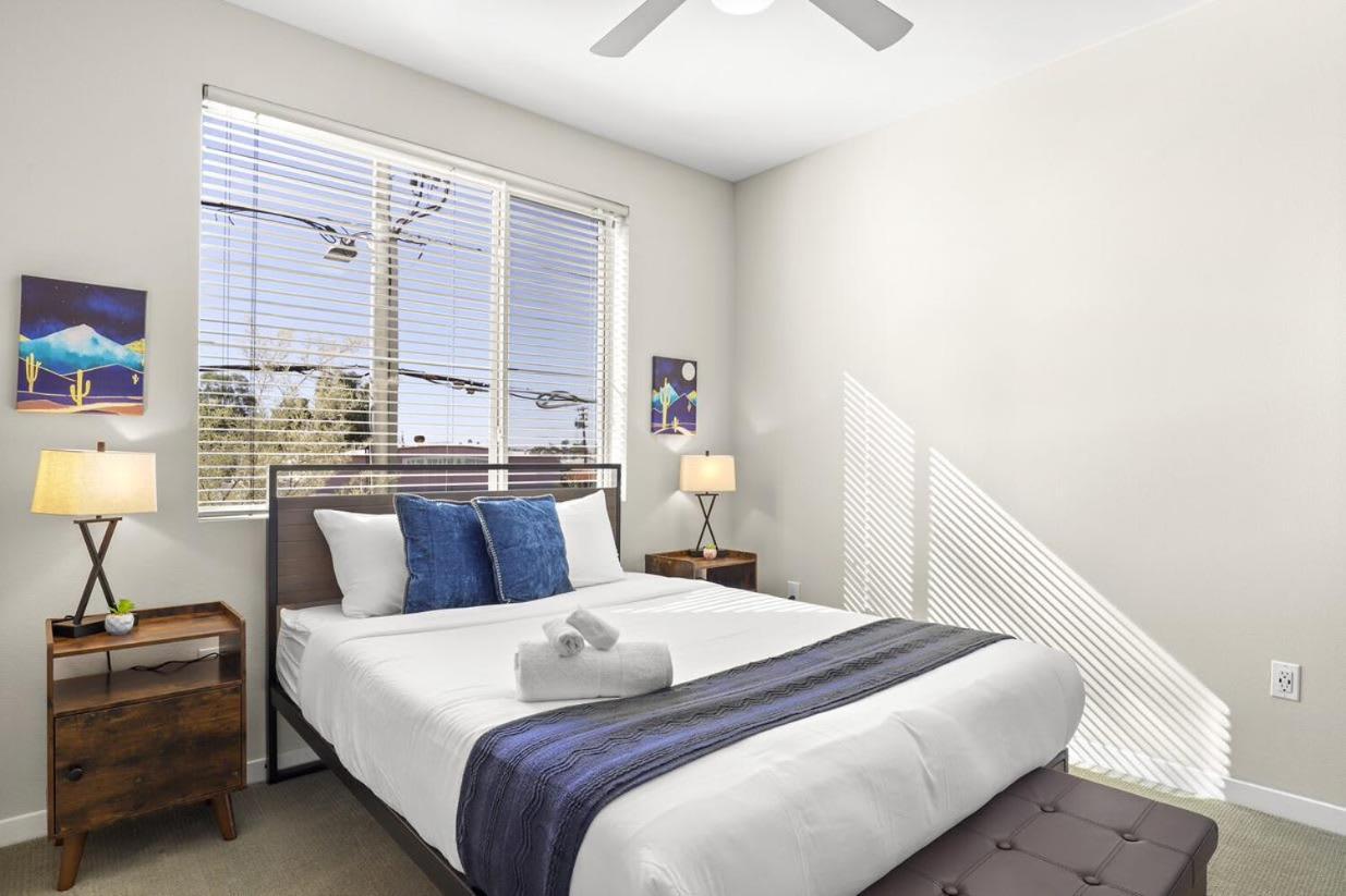 Paradise Cozysuites Under The Palms With Jacuzzi 18 Phoenix Exterior photo