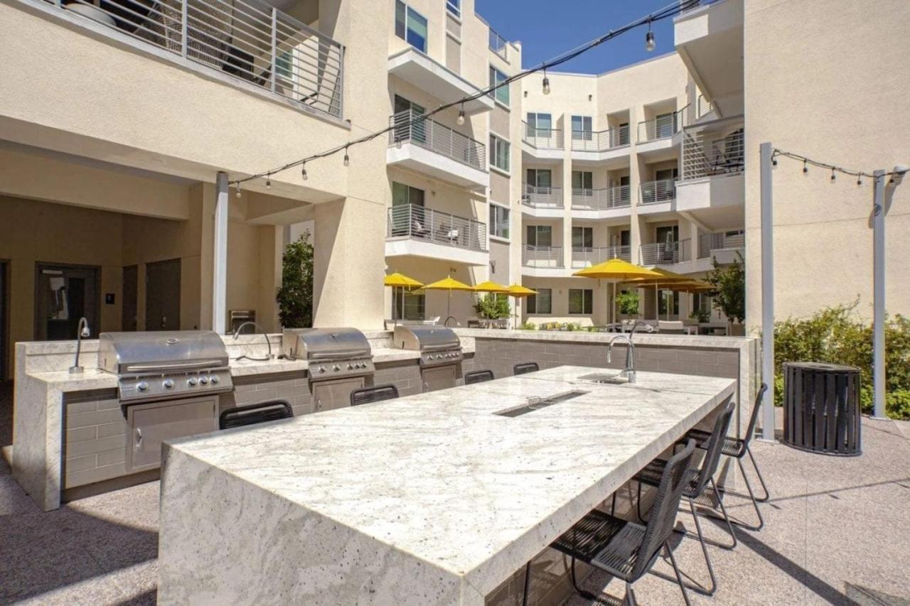 Paradise Cozysuites Under The Palms With Jacuzzi 18 Phoenix Exterior photo